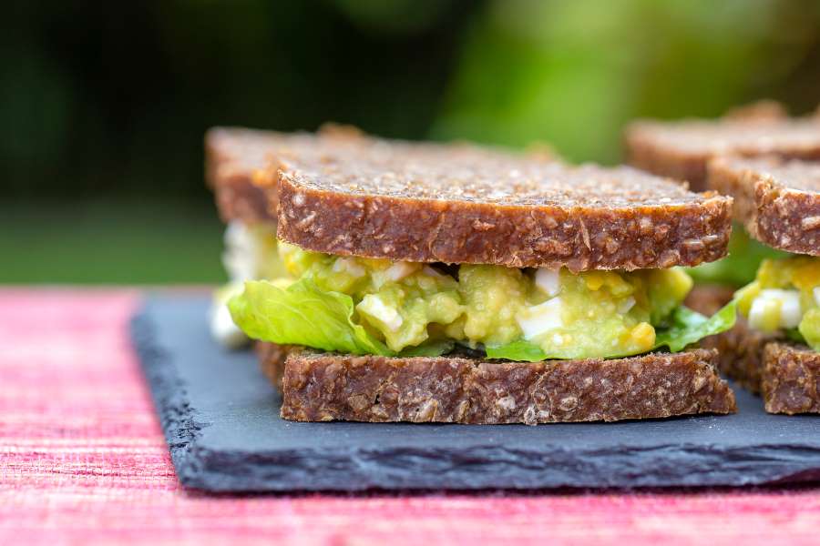 Sándwich con guacamole - Caña Nature