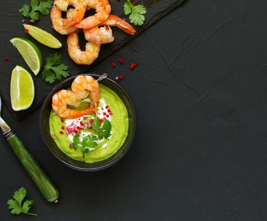 Receta de guacamole con langostinos - Caña Nature