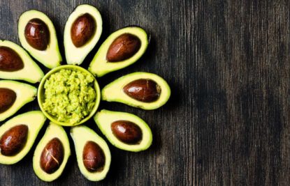 beneficios hueso de aguacate